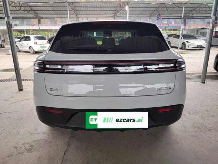 HIMA AITO M5 2023 EV AWD ADAS photo 5