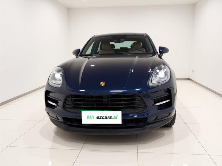 2018 Macan 2.0T photo 2