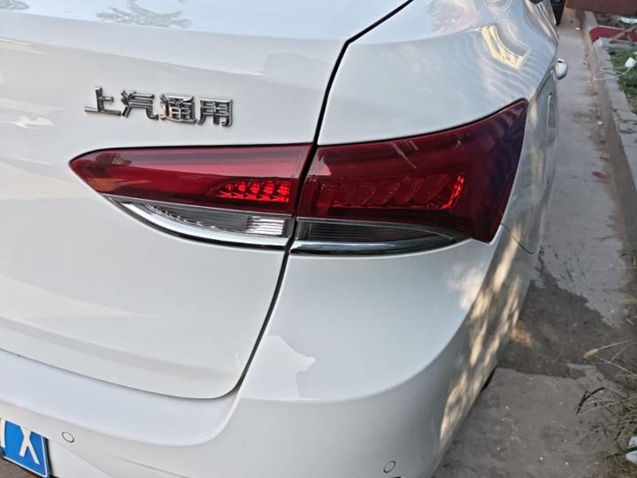 Excelle 2021 Facelift Classic 1.5L AT Elite photo 7