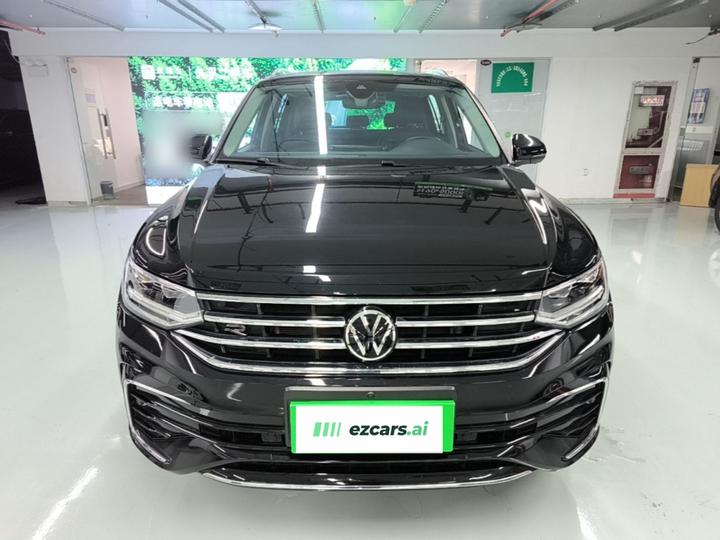 Tiguan L 2023 330TSI AT RWD R-Line photo 2