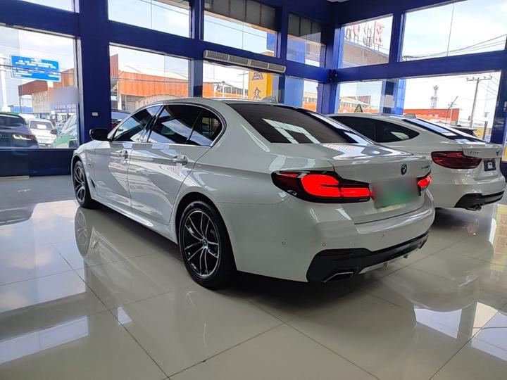 5 Series EV 2022 Facelift 535Le M Sport Package photo 4