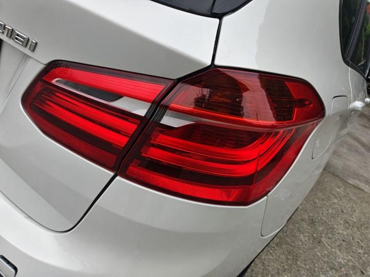 2 Series Wagon 2016 218i Sport Design Package photo 7