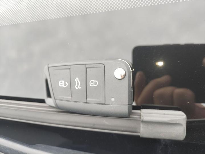 VS5 2023 280TSI AT Progressive photo 8