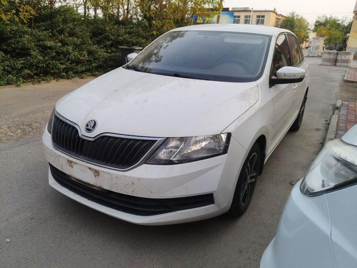 Rapid Spaceback 2019 Facelift 1.5L AT Standard China V