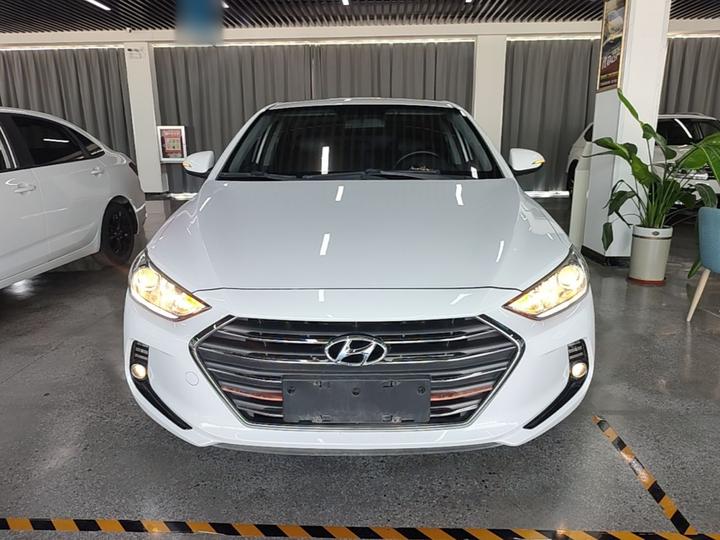 Elantra 2016 1.6L AT Smart Elite photo 2