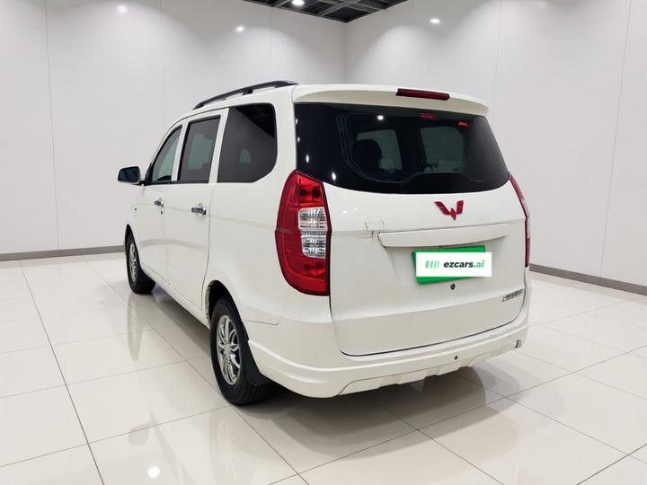 Wuling Hongguang 2014 1.5L S Standard photo 4