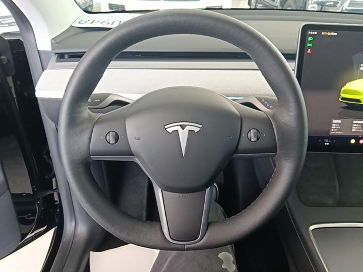 Model Y 2023 Long Range AWD photo 6