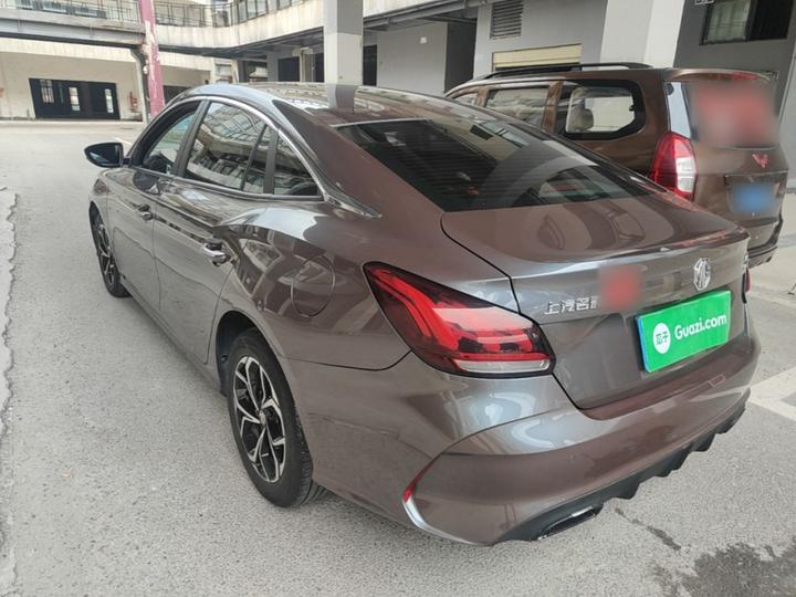 MG5 2023 180DVVT CVT Luxury photo 4