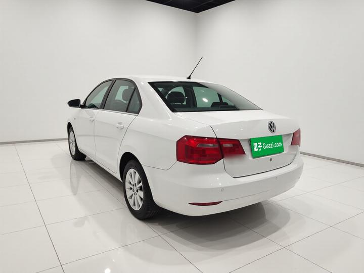 2015 1.6L MT Comfort photo 4