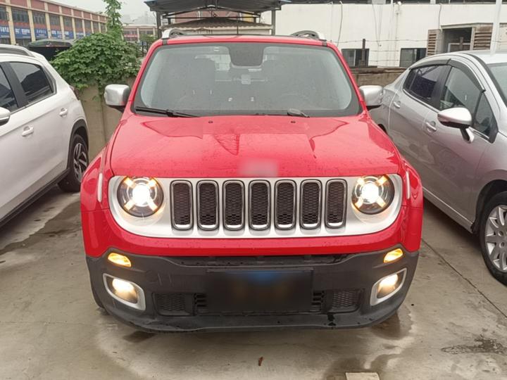 Renegade 2017 180T AT Smart photo 2
