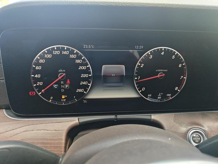 E-Class 2019 E 300 L Luxury photo 4