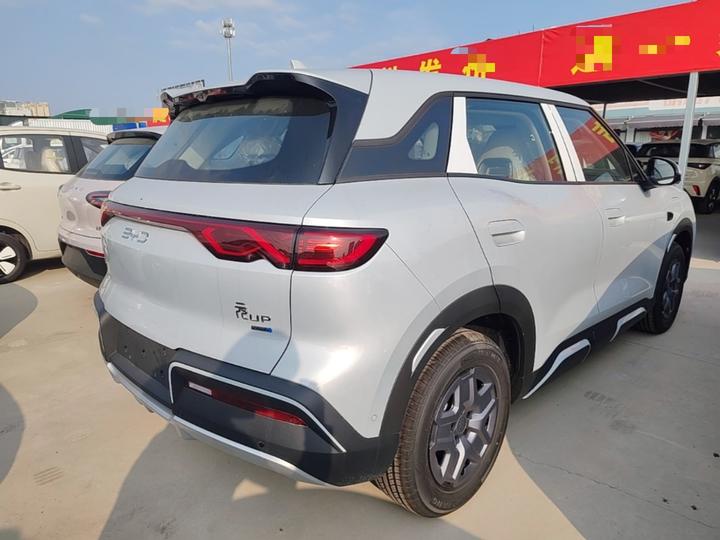Yuan UP 2025 ADAS 401KM photo 4