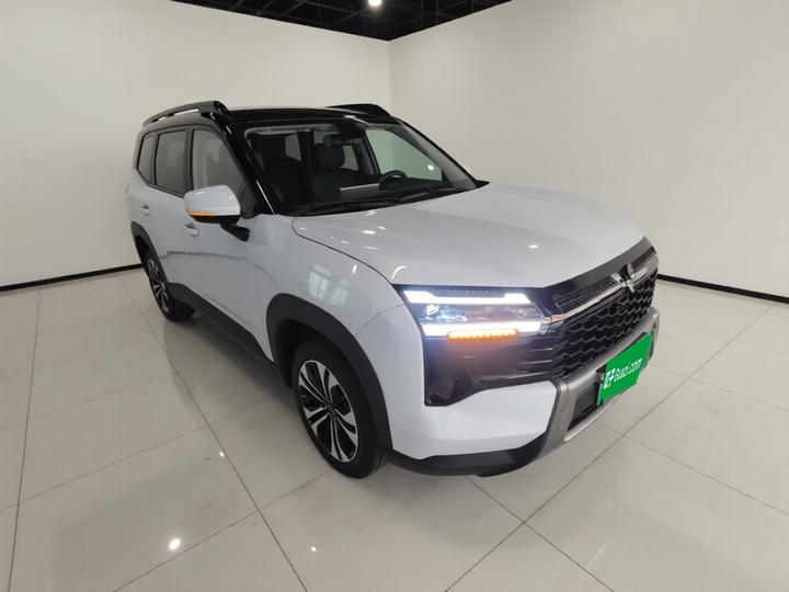 560 EV 2026 125km Luxury photo 3