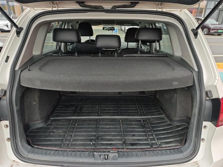 Tiguan 2015 1.8TSI AT RWD photo 8