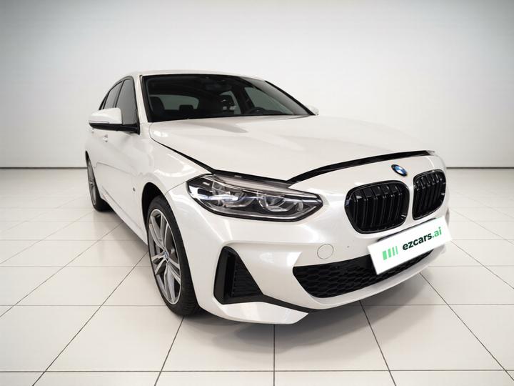 1 Series 2020 125i Leading M Sport Package photo 2