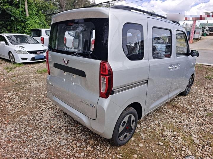 Wuling Zhiguang EV 2025 305km Progressive photo 4