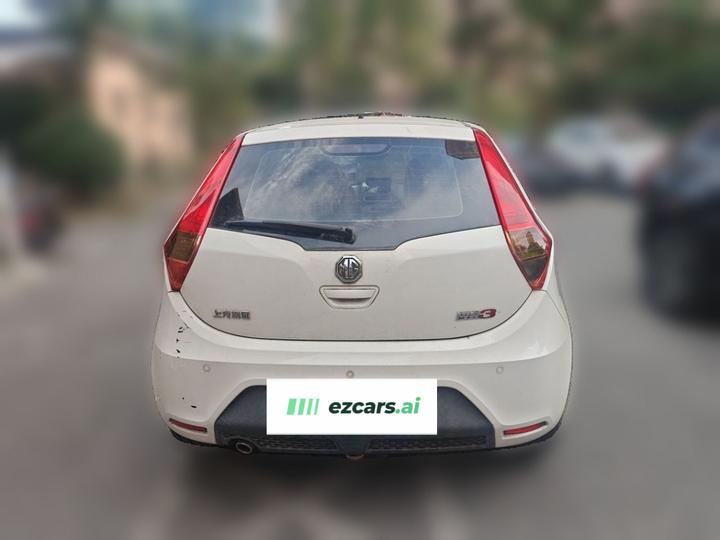 3 2013 1.5L AMT Elite photo 5