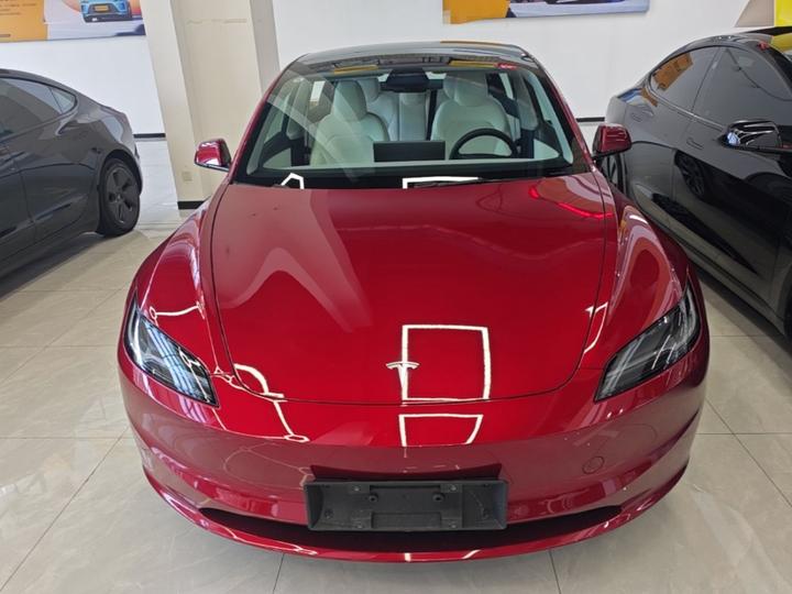 Model 3 2023 RWD photo 2