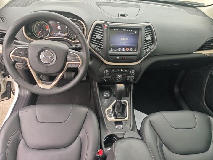 Cherokee 2016 2.4L Smart photo 5