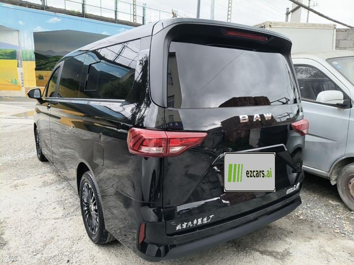BAW M7 2026 2.0L AT Long Wheelbase Luxury 7-Seater photo 4