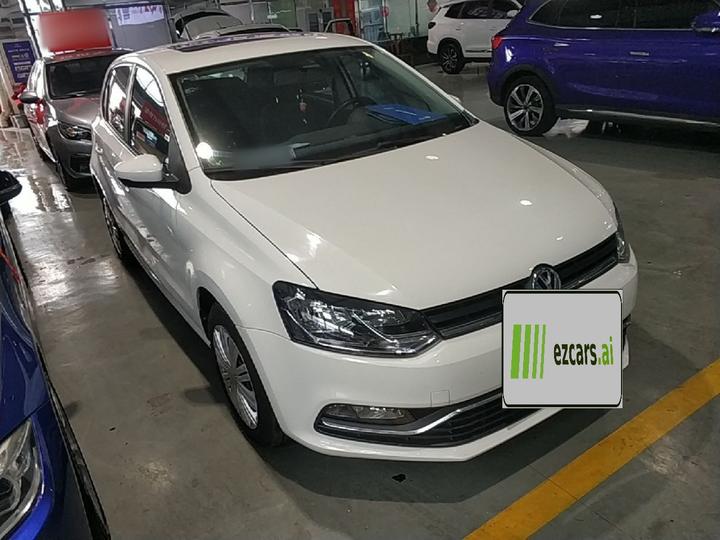 Polo 2016 1.6L AT Comfort photo 3