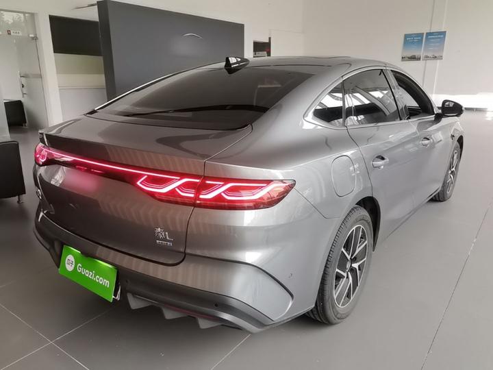 Qin L 2025 DM-i ADAS 120KM photo 4