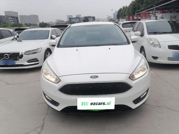 Focus 2017 Hatchback 1.6L AT Comfort photo 2