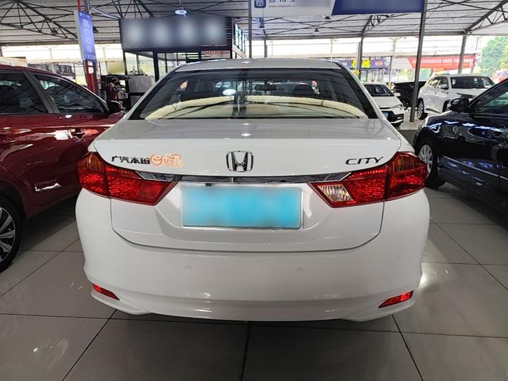 2015 1.5L CVT Comfort photo 5