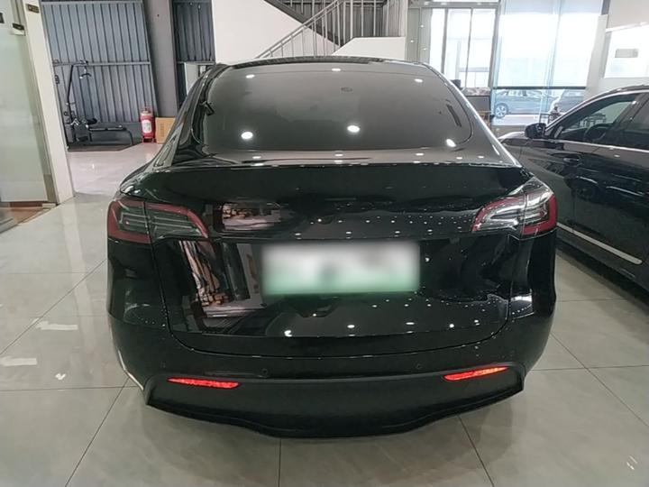 Model Y 2022 Long Range AWD photo 3