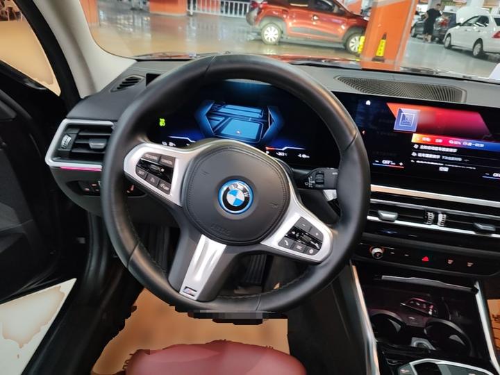 i3 2022 eDrive 35 L photo 2