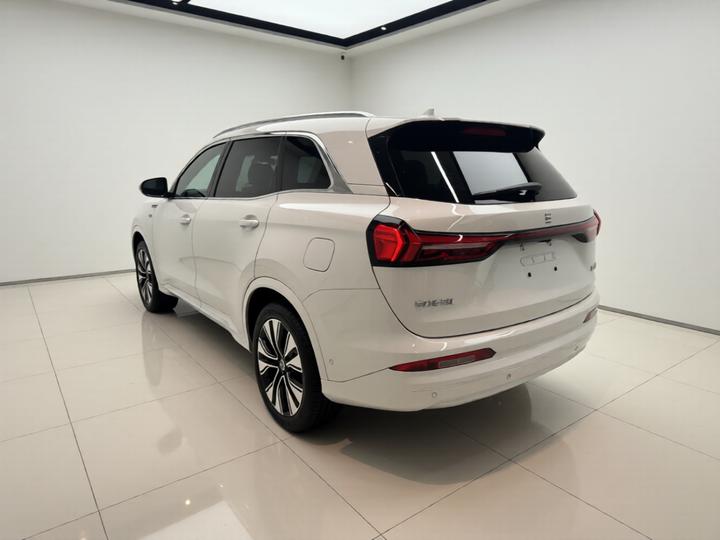 Bluelectric E5 PLUS 2026 230km Extended Range Ultra 5-Seater photo 4