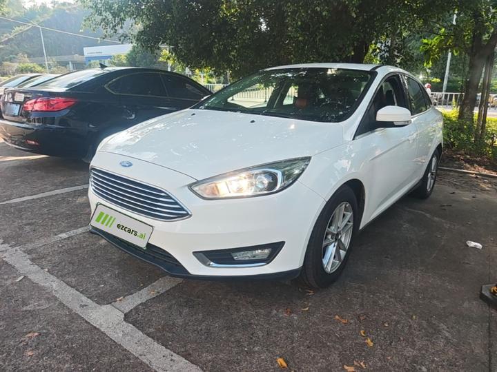 Focus 2018 Sedan Classic EcoBoost 180 AT Elite
