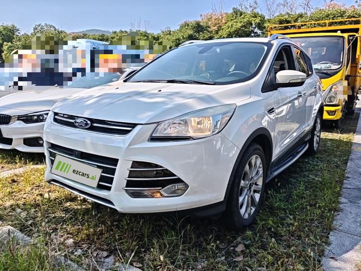 Kuga 2015 1.5L GTDi AWD Elite