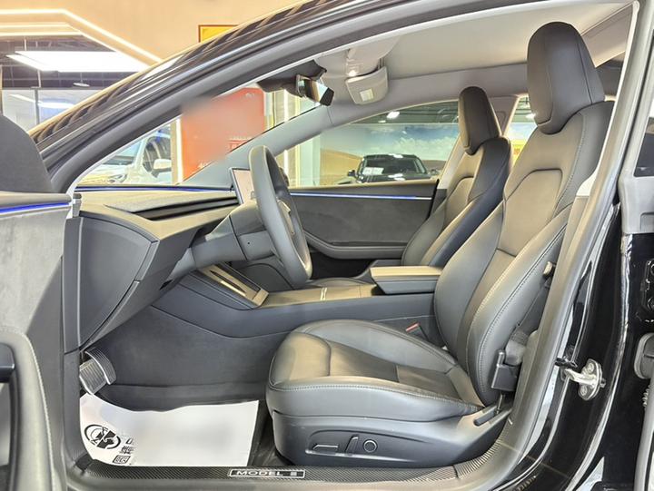 Model 3 2023 Long Range AWD photo 7