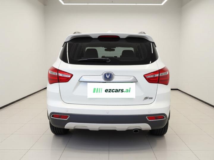 CS35 2017 1.6L MT Luxury photo 3