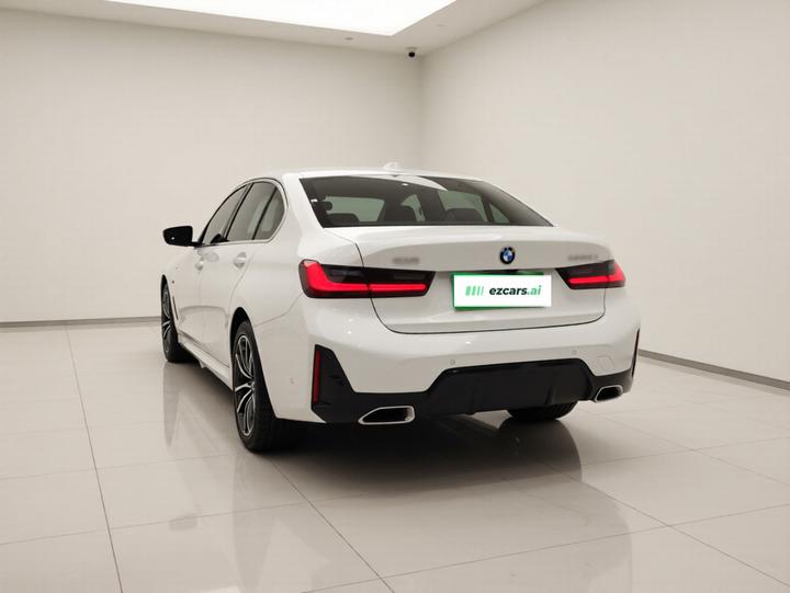 3 Series 2025 325Li M Sport Package photo 4