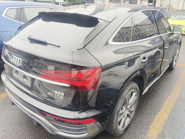 Q5L Sportback 2021 40 TFSI Luxury photo 4