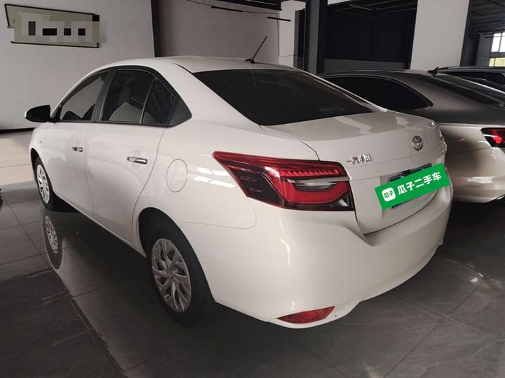 Vios 2022 1.5L 20 Anniversary Edition photo 4