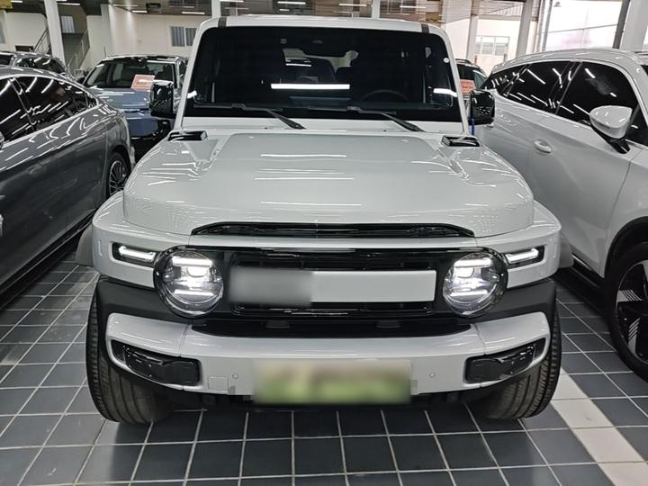 iCAR-Class V23 2025 501 AWD ADAS photo 2
