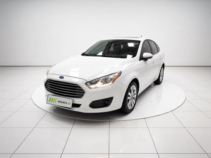 Escort 2015 1.5L MT Comfort