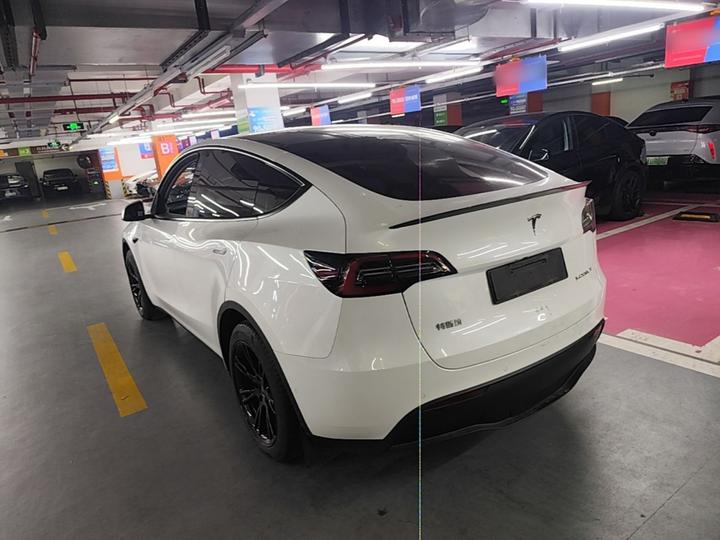 Model Y 2022 Facelift RWD photo 4