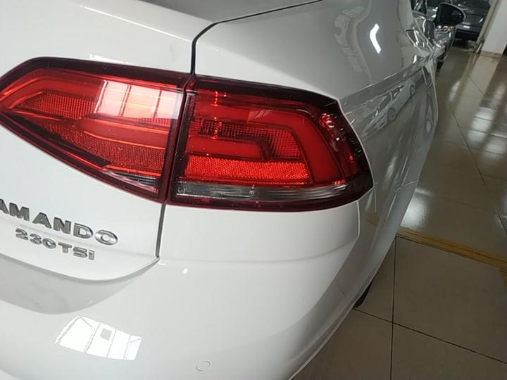 Lamando 2017 230TSI DSG photo 7