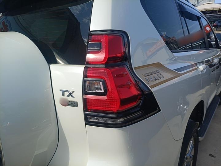 Prado 2018 3.5L AT TX-L photo 7