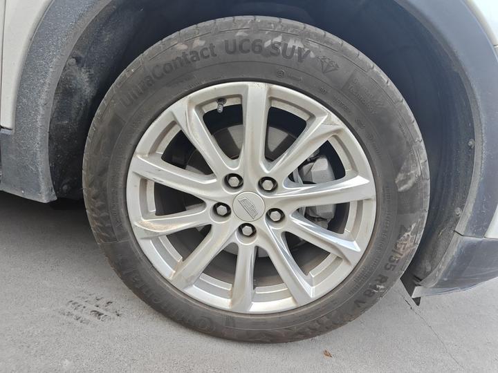 XT4 2018 28T RWD Tech photo 8