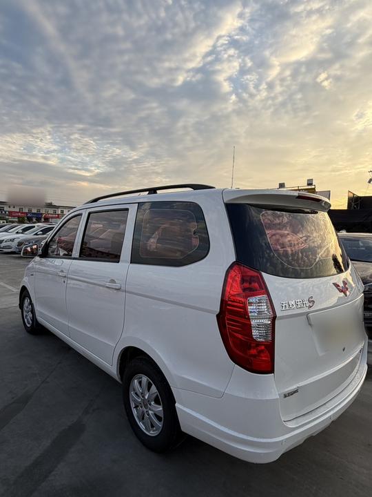 Wuling Hongguang 2015 1.5L S Base China V photo 3