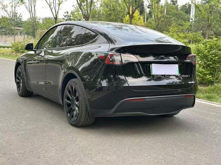 Model Y 2022 Facelift Long Range AWD photo 4
