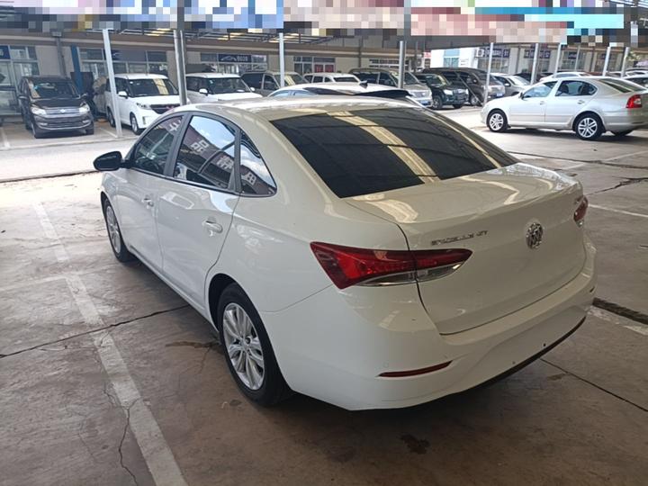 Excelle 2021 Facelift Classic 1.5L AT Elite photo 4