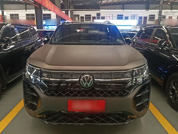 2025 Teramont Pro 450TSI AWD photo 2