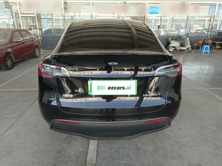 Model Y 2021 Standard Range RWD photo 5