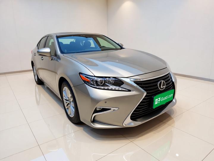 ES 2015 200 Comfort photo 3